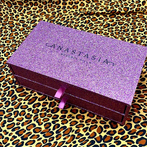 Anastasia glitter box - Picture 3 of 5